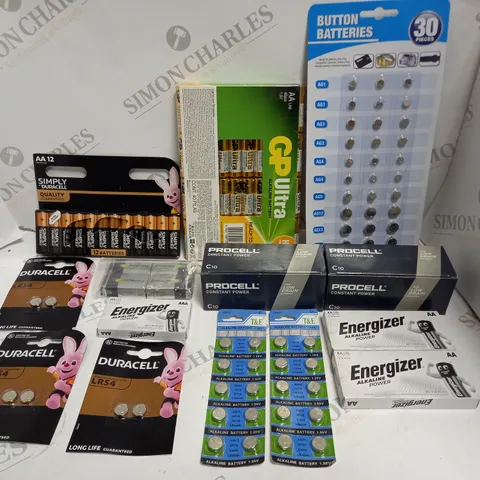 APPROXIMATELY 50 ASSORTED BATTERY PRODUCTS TO INCLUDE CELL BATTERIES, AA, 9V ETC
