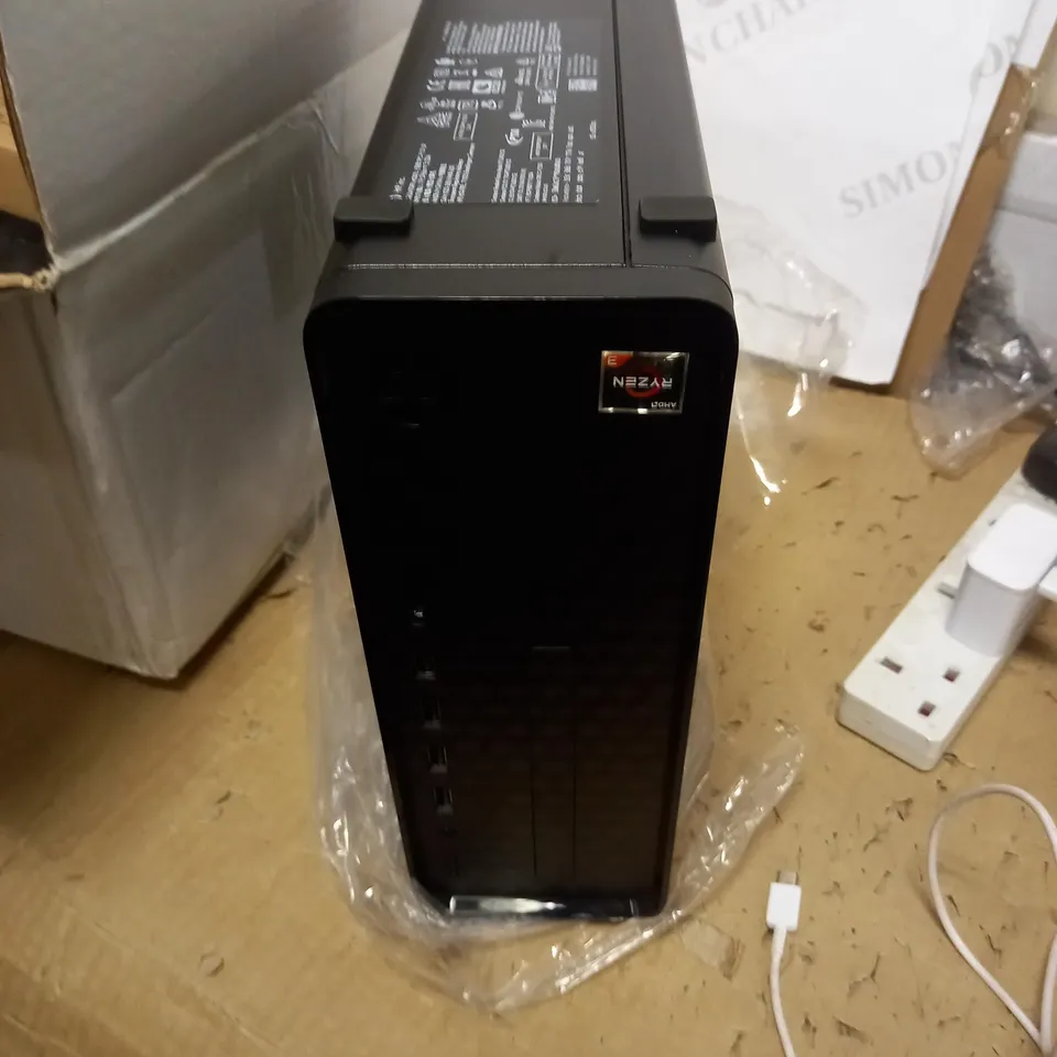 HP SLIM DESKTOP S01 WITH KEYBOARD + MICE