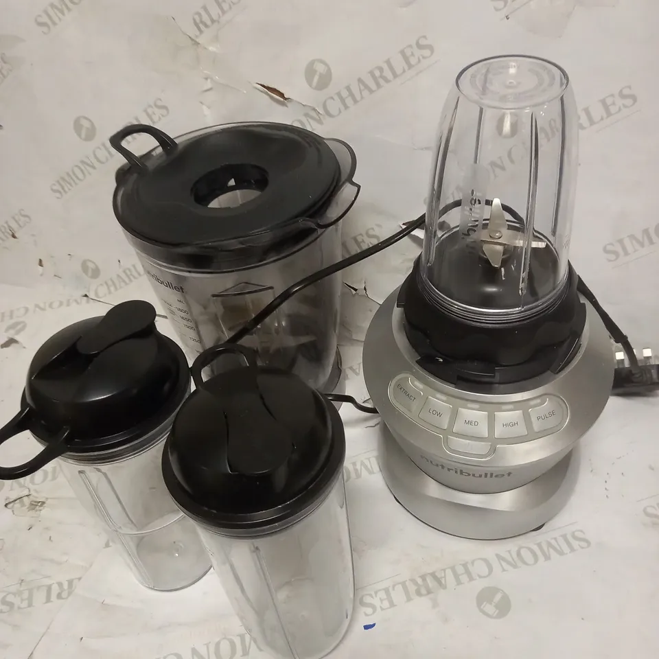 NUTRIBULLET BLENDER COMBO