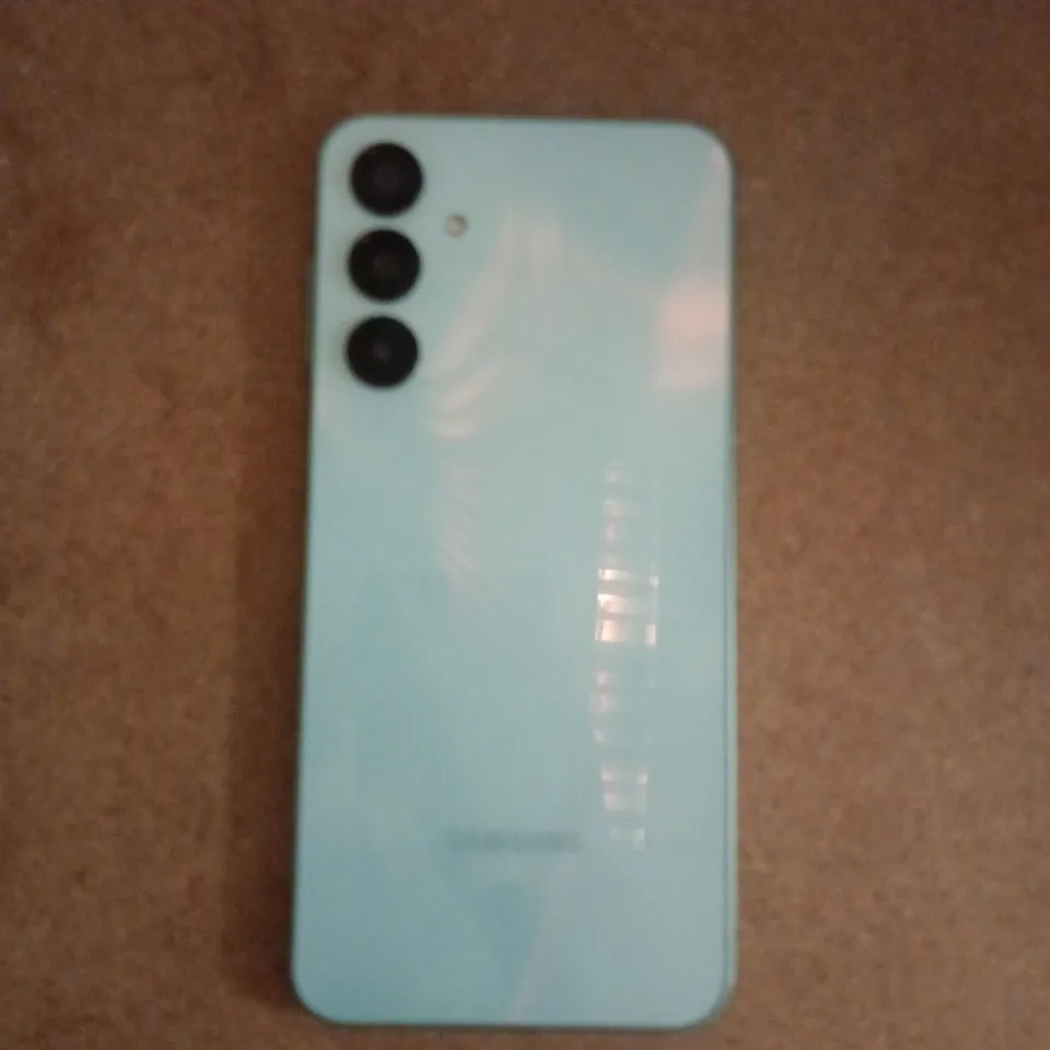 SAMSUNG GALAXY A15