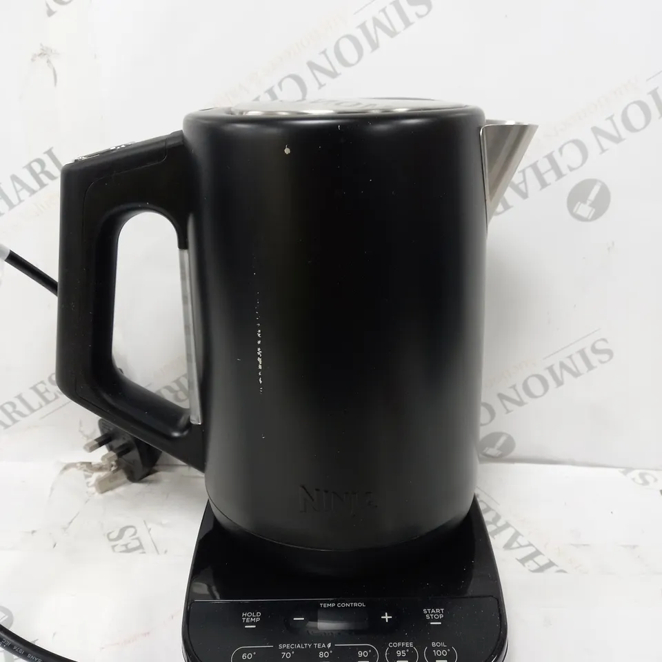 BOXED NINJA PERFECT TEMPERATURE KETTLE KT200UK