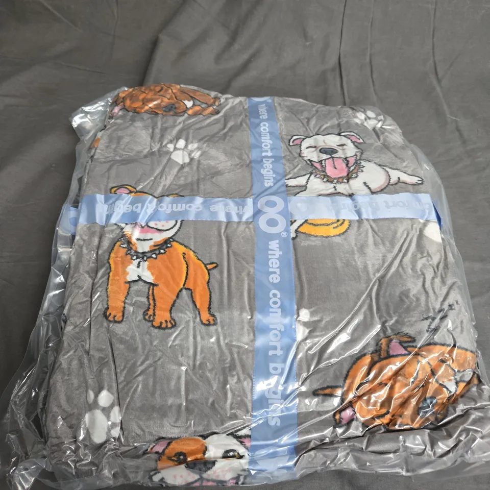 SEALED OODIE ADULT OVERSIZED HOODED BLANKET - STAFFY