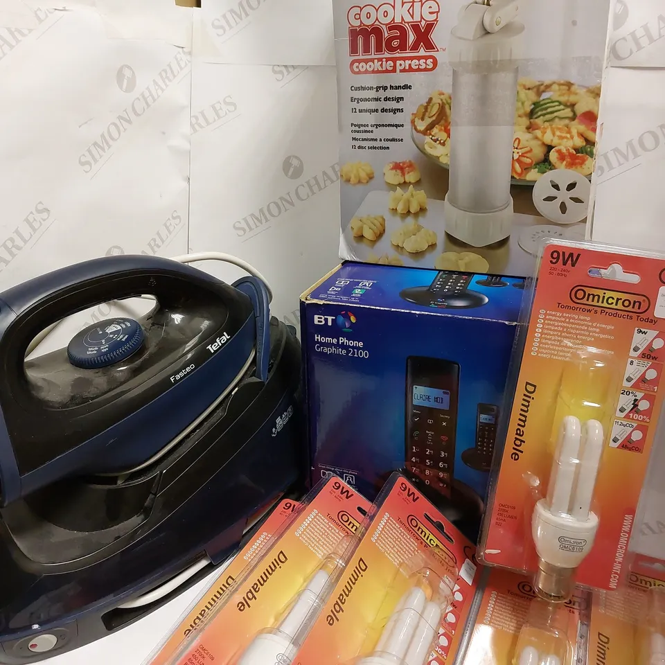 LOT OF 9 ITEMS INCLUDING TEFAL IRON, 6 LED LAMPS, COOKIE MAX PRESS