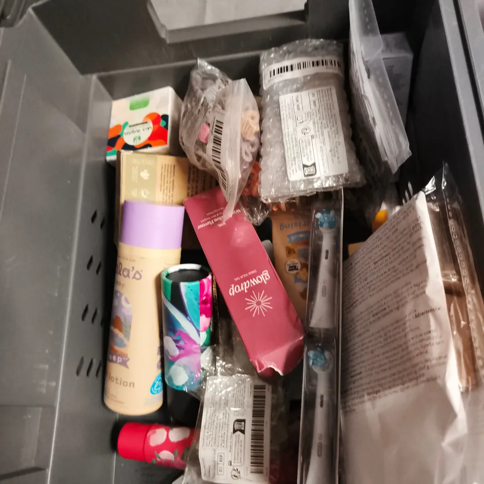 APPROXIMATELY 20 HEALTH AND BEAUTY PRODUCTS TO INCLUDE NALA'S BABY MOISTURISING LOTION, TRESEMME SHAMPOO AND L'OREAL PANORAMA MASCARA