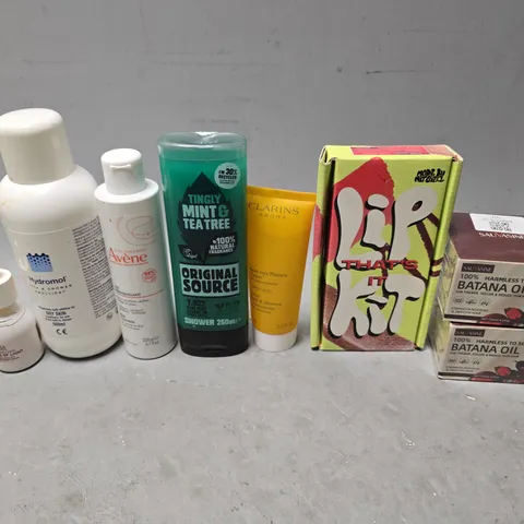 APPROXIMATEY 15 HEALTH AND BEAUTY PRODUCTS TO INCLUDE BATANA OIL, MINT BODY WASH, AND THATS IT LIP KIT ETC. - COLLECTION ONLY