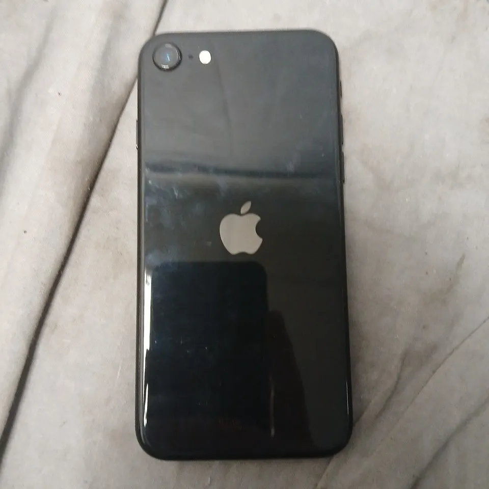 APPLE IPHONE IN BLACK (MODEL UNSPECIFIED)