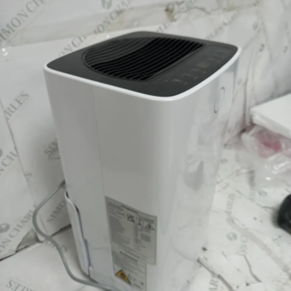 12L DEHUMIDIFIER WITH 2L WATER TANK AND TIMER