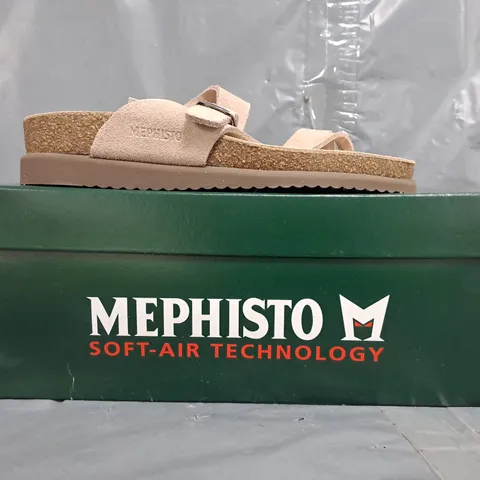 BOXED PAIR OF MEPHISTO HELEN TOE-POST SANDALS IN LIGHT SAND SIZE EU 38