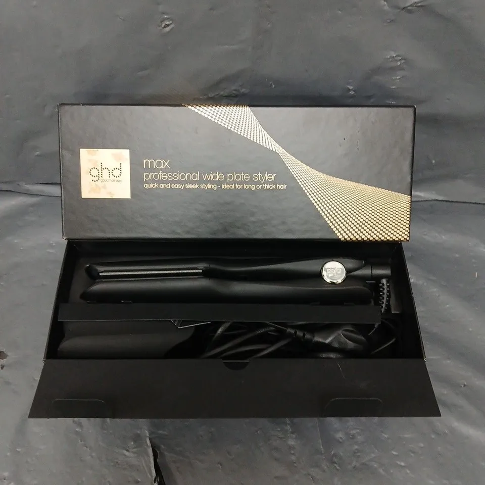 BOXED GHD MAX - WIDE PLATE HAIR STRAIGHTENER - BLACK RRP £209