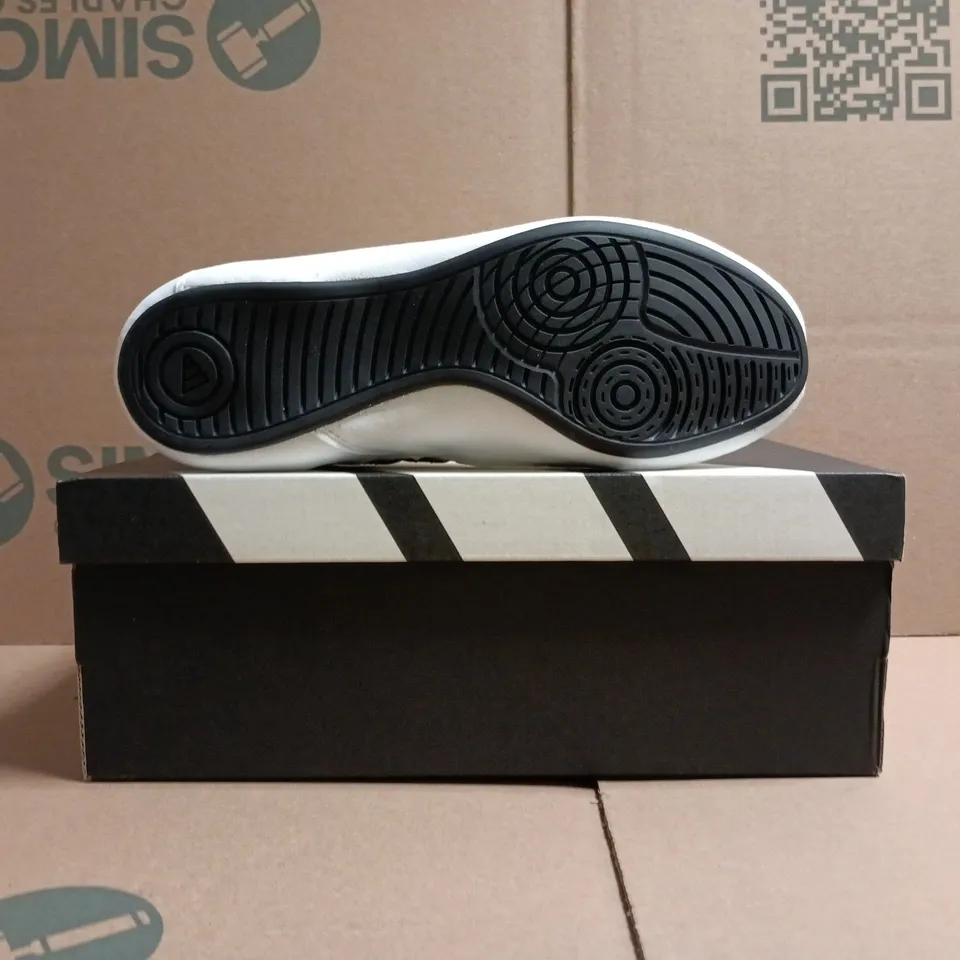 BOXED PAIR OF ADIDAS HVC KID'S SHOES IN WHITE/BLACK SIZE UK 4.5