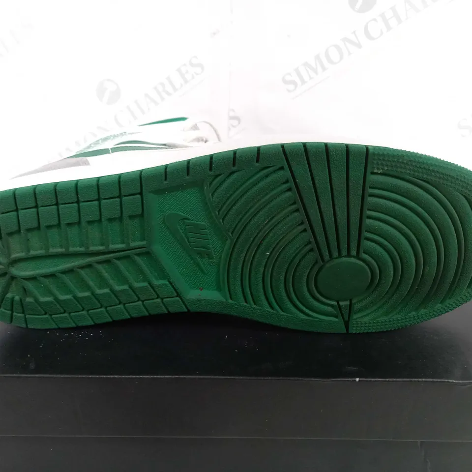 BOXED PAIR OF AIR JORDAN MID SE - WHITE/PINE GREEN/GREY - UK 9