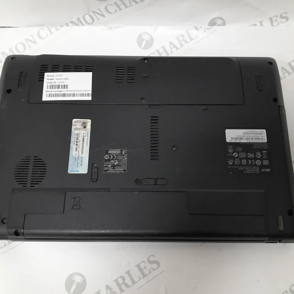 ACER ASPIRE 5552 AMD VISION LAPTOP