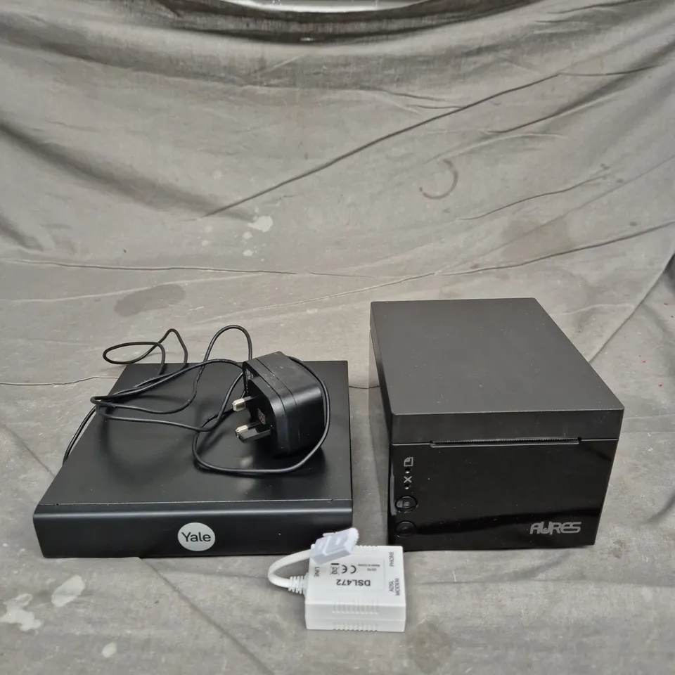 APPROXIMATELY 15 ELECTRICAL ITEMS TO INCLUDE - REMOTE CONTROLS, WIFI HUB AND POWER ADAPTERS