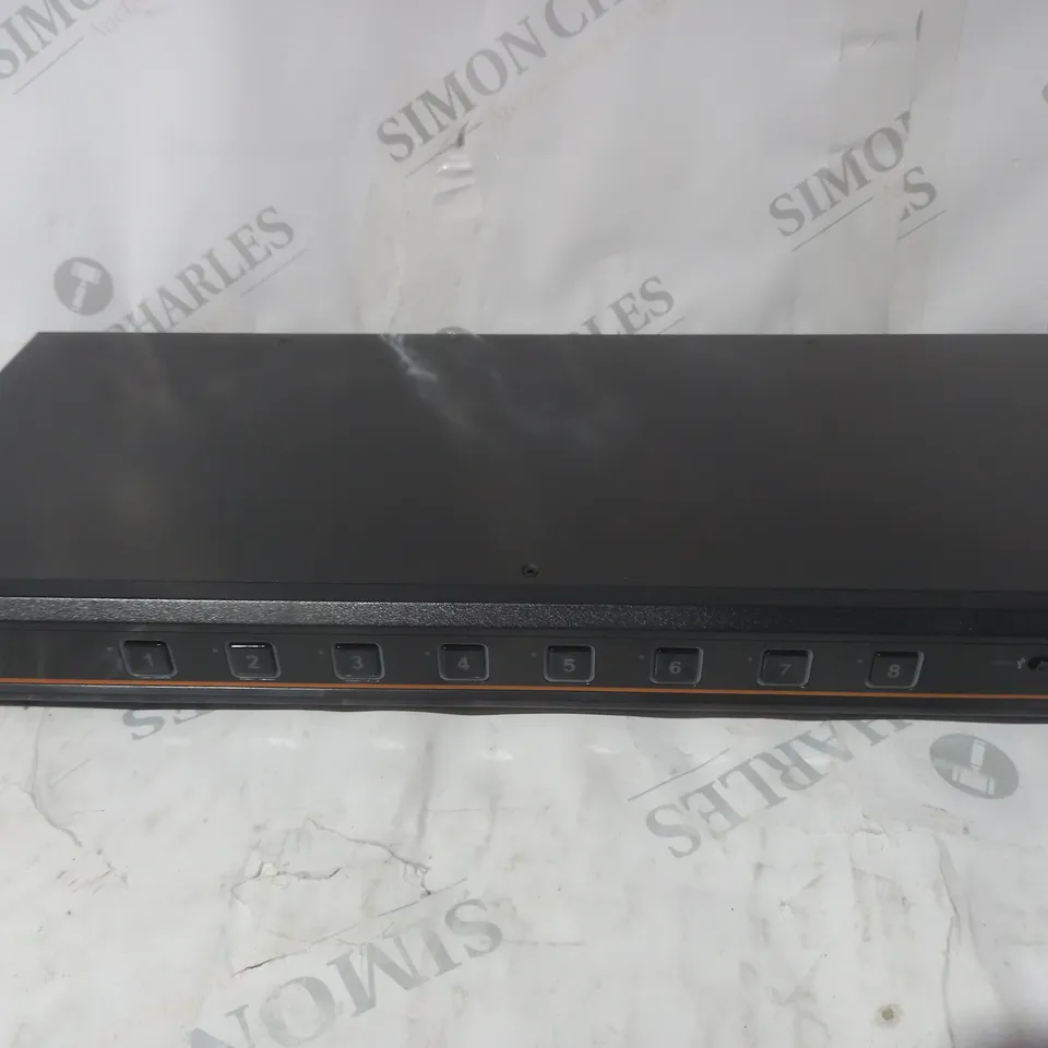 BOXED VERTIV CYBEX SC 885/985 DESKTOP KVM