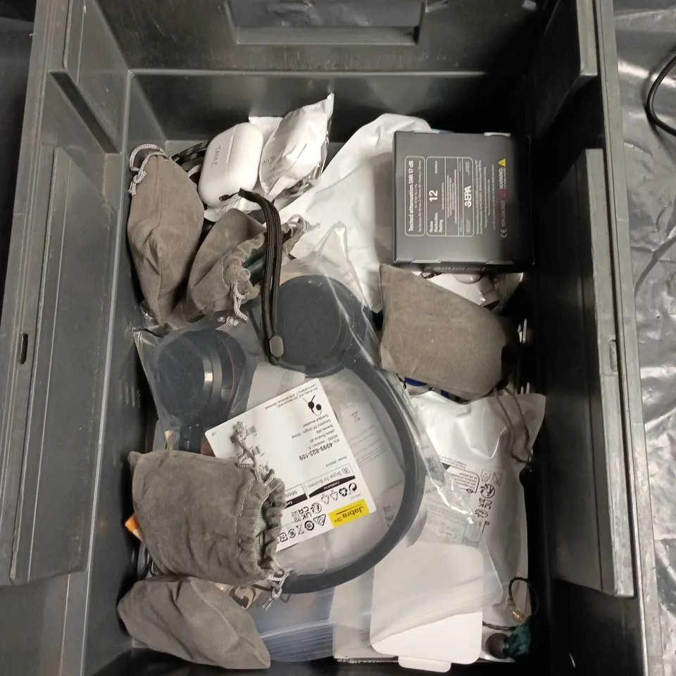 BOX OF ASSORTED AUDIO PRODUCTS/ELECTRONICS(NOT TESTED)