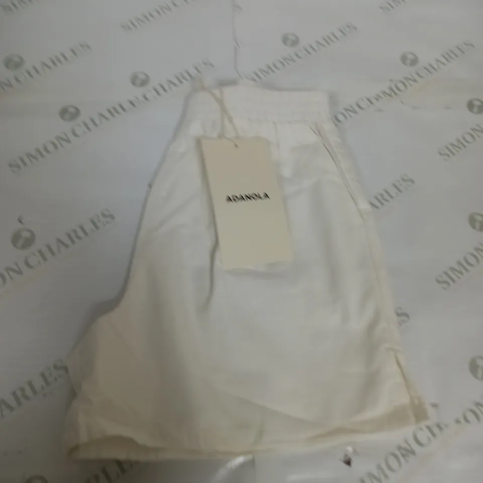 ADANOLA COTTON SHORTS SIZE M
