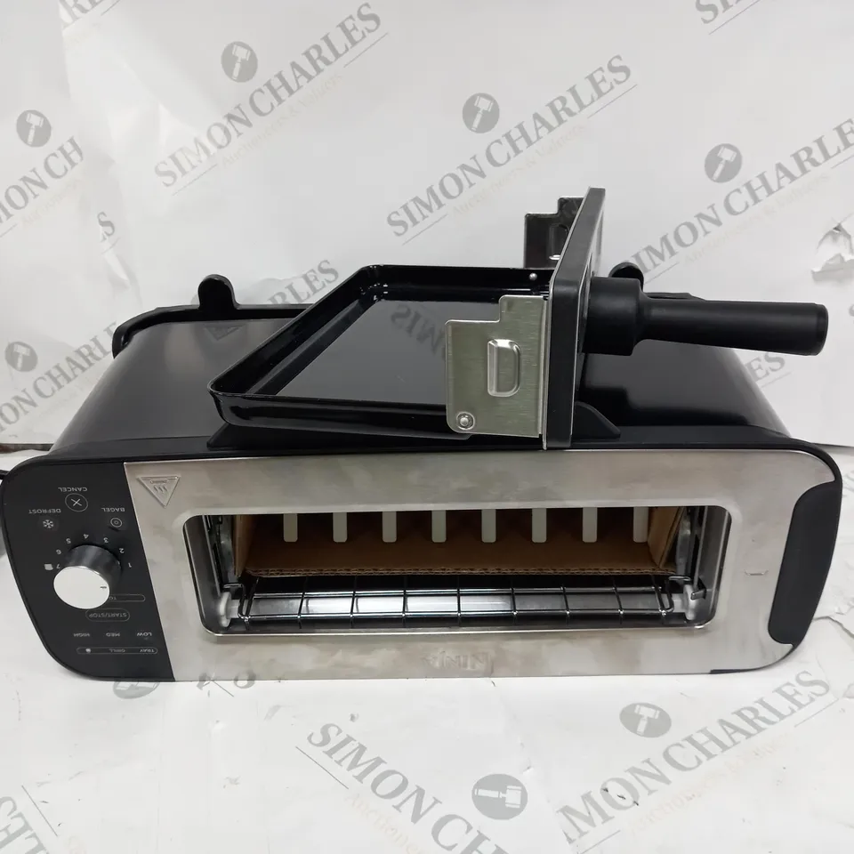 BOXED NINJA 2 IN 1 TOASTER & GRILL ST100UK
