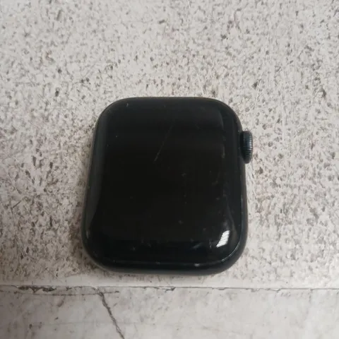 APPLE SERIES 8 SMARTWATCH IN BLACK FINISH WITH RECTANGULAR FACE