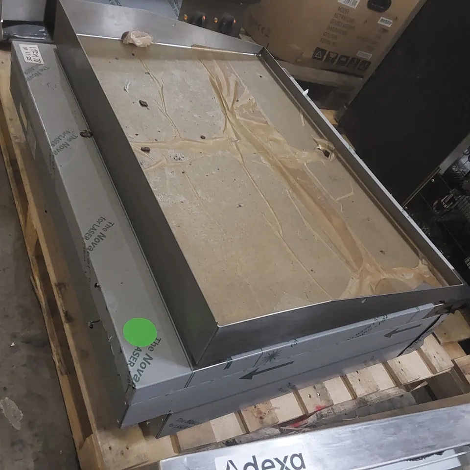 LINCAT OPUS 800 OE8206 ELECTRIC COUNTERTOP MACHINED STEEL FLAT PLATE GRIDDLE