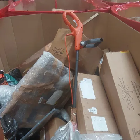PALLET CONTAINING A LARGE QUANTITY OF ASSORTED ITEMS INCLUDING: GARDEN TRIMMER, CEILING FAN WITH LIGHT ECT