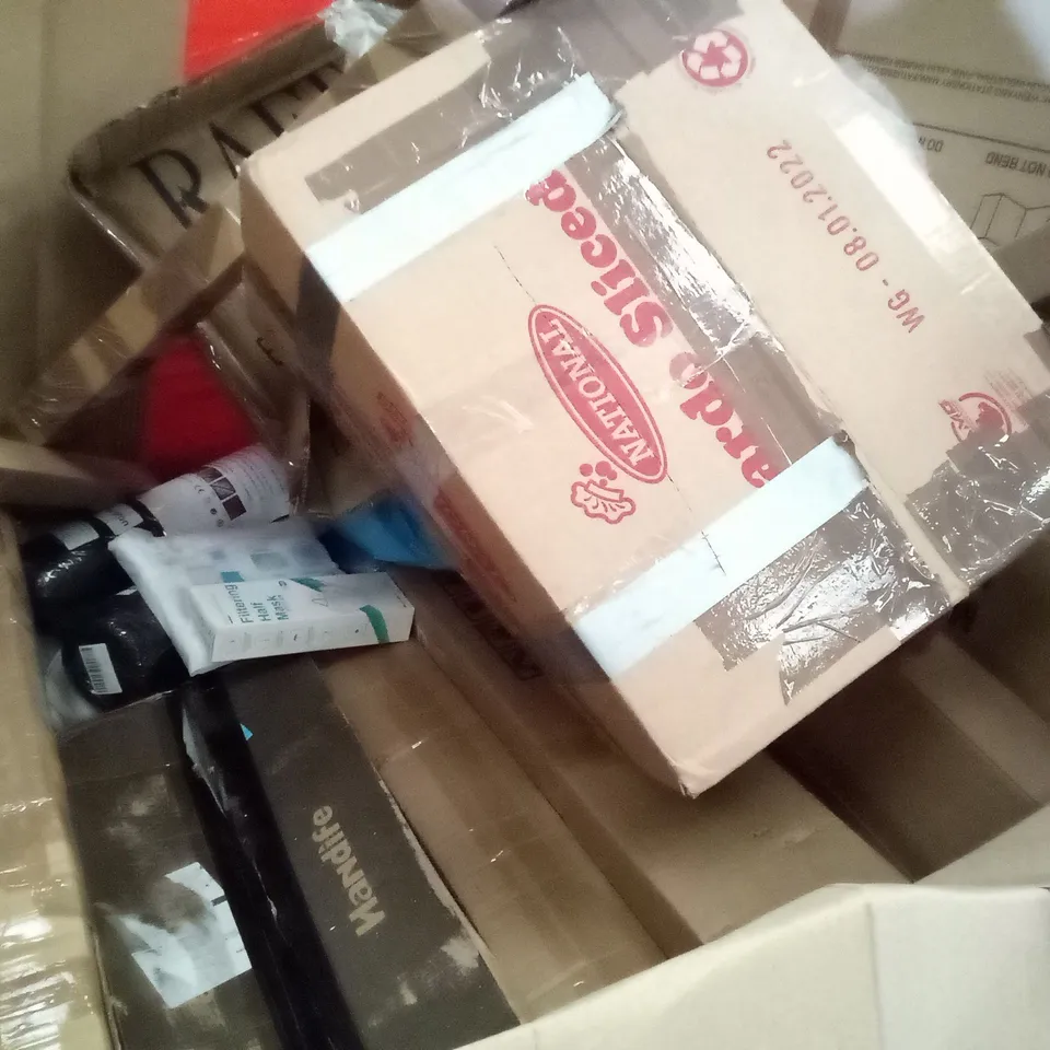 PALLET OF ASSORTED ITEMS INCLUDING DECEN ELECTRIC OVEN, NALAX BADMINTON RACKET, VACUUM CLEANER EXTENSION TUBE, 600MM ROUND BATHROOM MIRROR, PORTABLE FIREPLACE HEATER, FILTERING HALF MASK