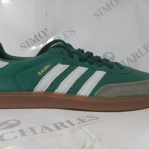 PAIR OF ADIDAS SAMBA SHOES IN GREEN/WHITE UK SIZE 10.5