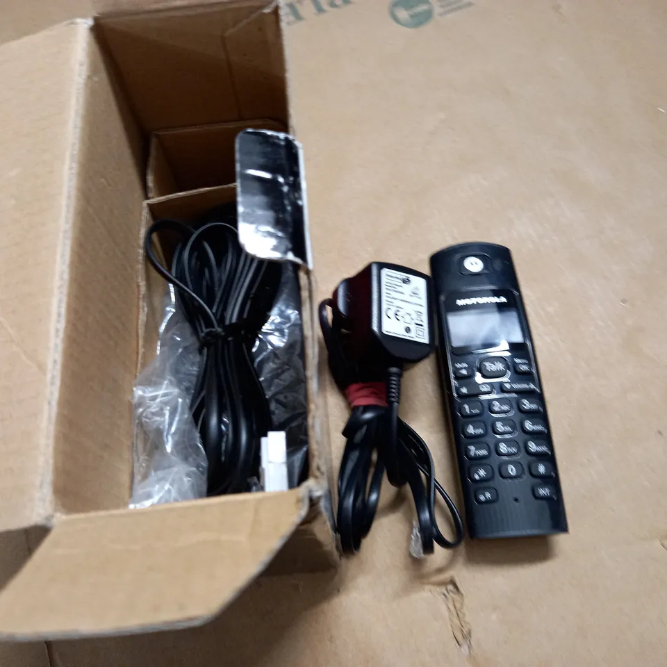BOXED MOTOROLA DIGITAL CORDLESS TELEPHONE 