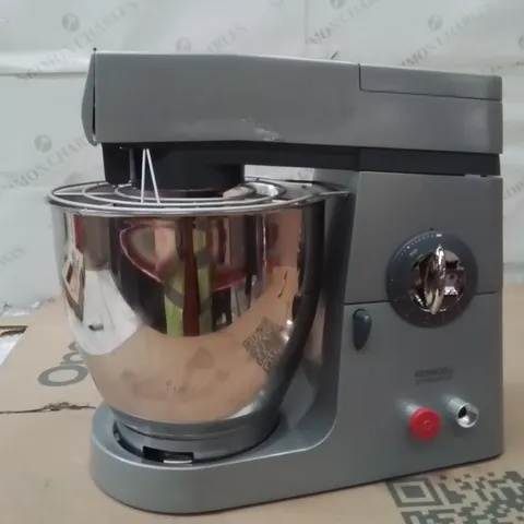 BOXED BRAND NEW KENWOOD PM900 PROFESSIONAL ELECTRICAL MIXER