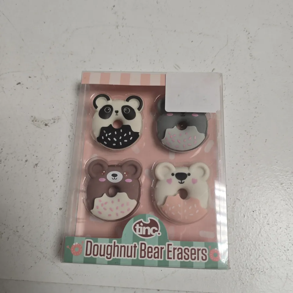 TOTE OF APPROXIMATELY 15 ASSORTED ITEMS INCLUDING UNO, SOLAR WOBBLER AND DOUGHNUT BEAR ERASERS