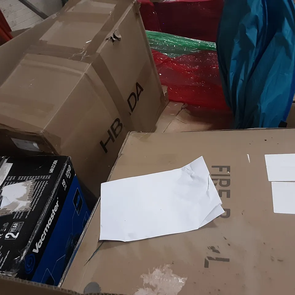 PALLET OF ASSORTED PRODUCTS INCLUDING WISFOR, G-BLOCS PARASOL BASE SET, PHI VILLA GLASS TABLE, KARMIC WOOD, VACMASTER, FLOOR LAMP  