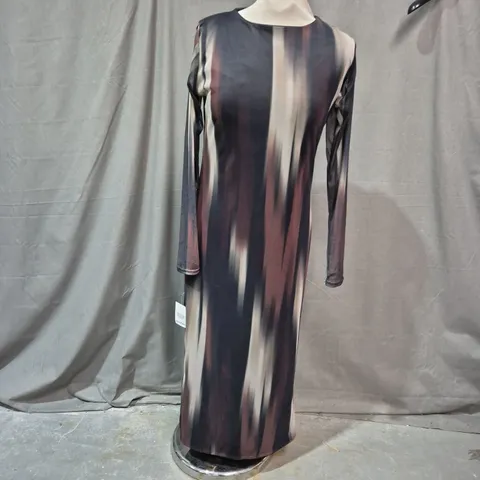 BOOHOO WOMEN’S ABSTRACT STRIPE MIDI DRESS – LONG SLEEVE UK 14