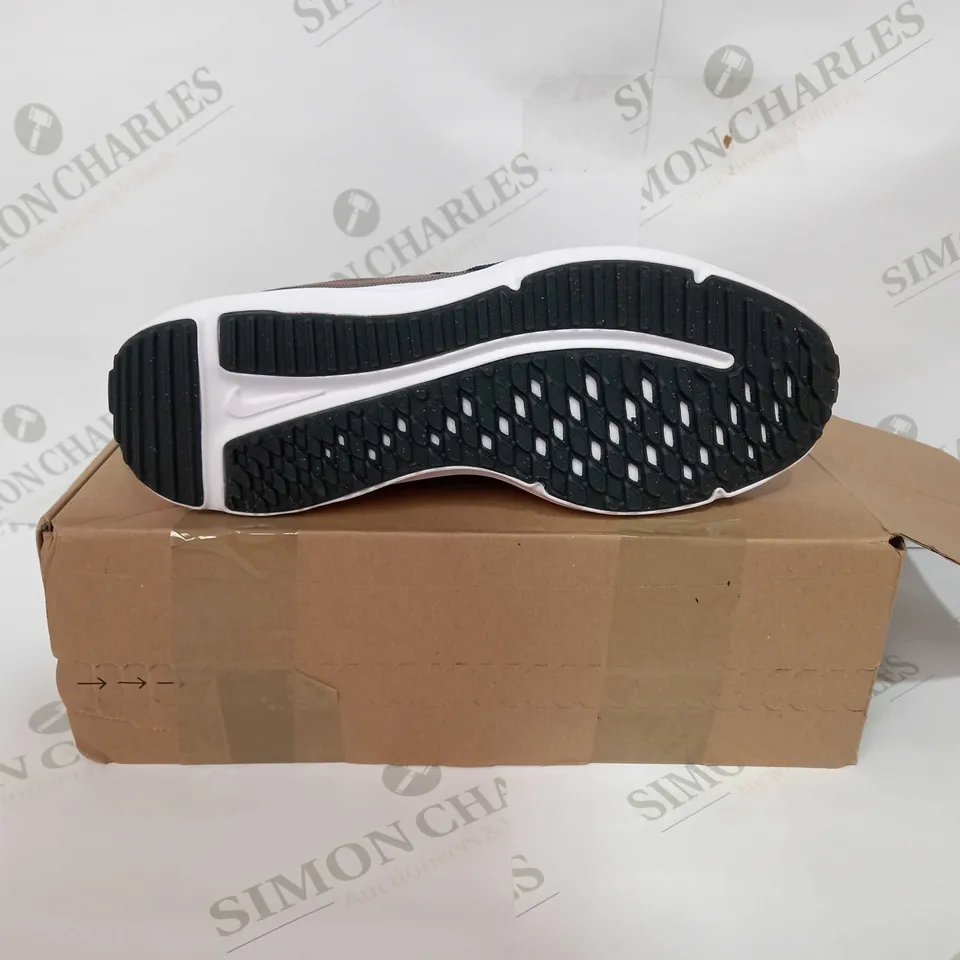 NIKE RUNNING DOWN SHIFTER 12 - UK 6.5