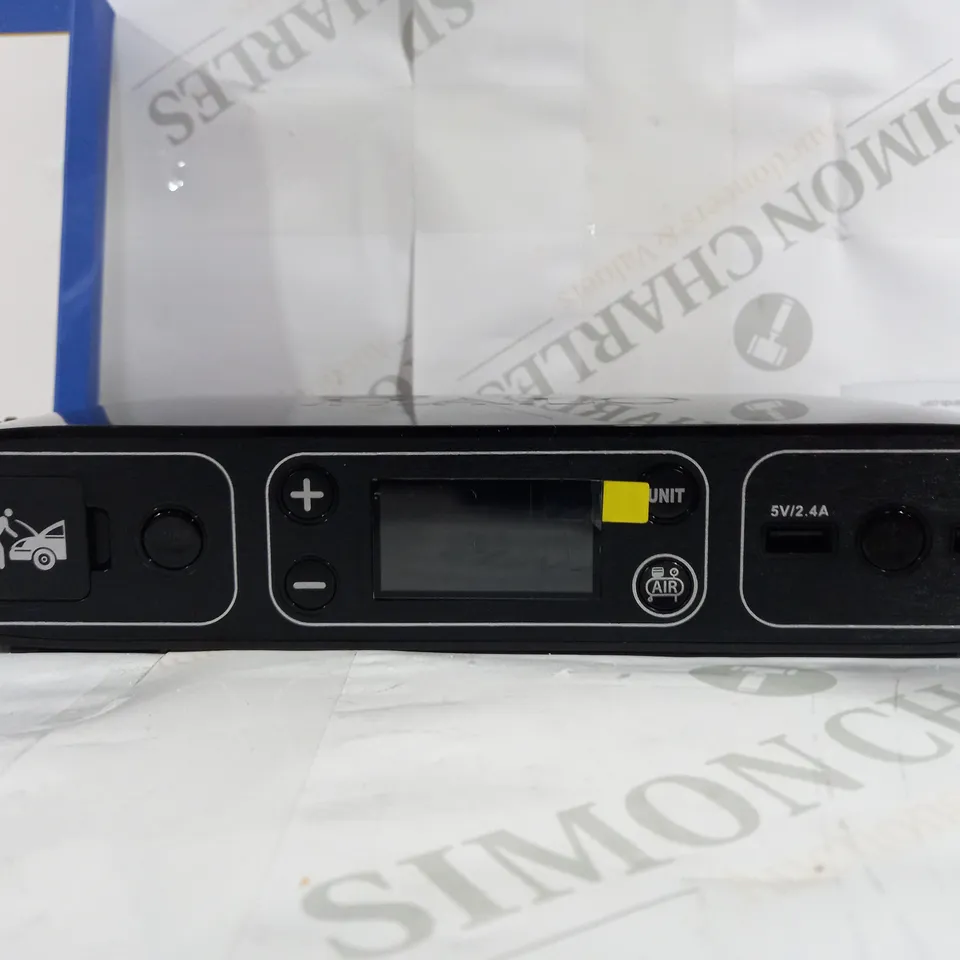HALO AIR BOLT TYRE PUMP & HALO POWERBANK
