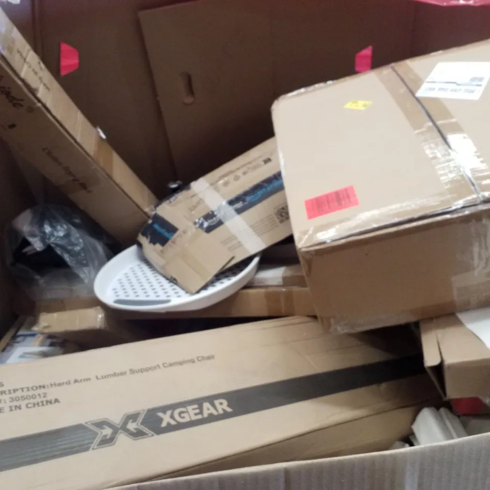 PALLET CONTAINING ASSORTED PRODUCTS INCLUDING NESTING COFFEE TABLE, IRONING BOARD, FOLDING DOG TROLLEY, STAINLESS STEEL PEDAL TRASH BIN & MULTI-FUNCTION CRUTCH