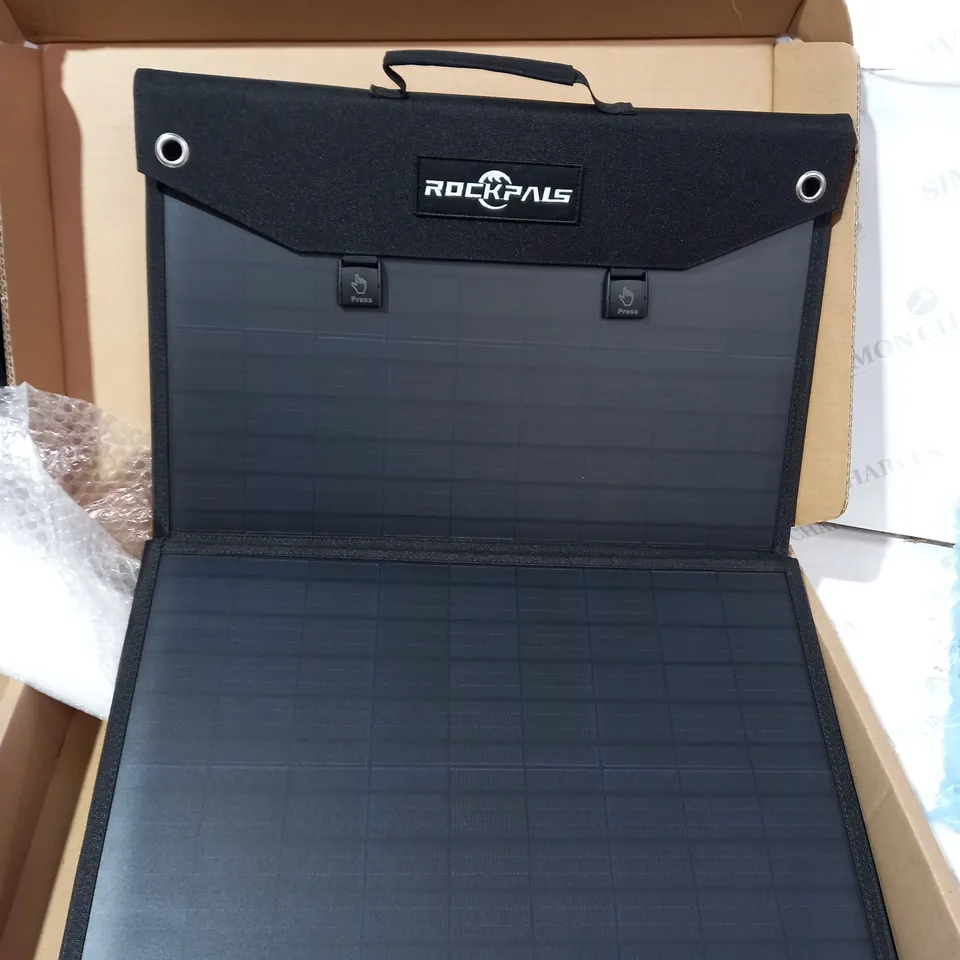 BOXED ROCK PALS FOLDABLE SOLAR PANEL 