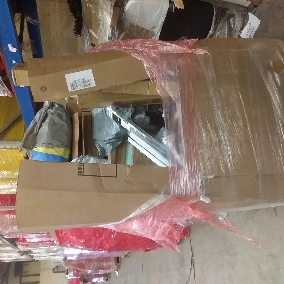 PALLET OF ASSORTED ITEMS TO INCLUDE: HEATED BLANKET, DOUBLE SIZE AIR MATTRESS, TOILET SEAT, COMPUTER DESK, TANK SPRAYER ETC