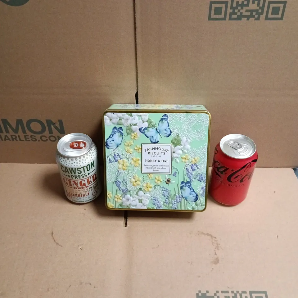 APPROXIMATELY 12 ASSORTED FOOD AND DRINKS ITEMS TO INCLUDE - 330ML COKE ZERO, FARMHOUSE BISCUITS HONEY & OAT, CAWSTON PRESS GINGER BEER 330ML ETC 