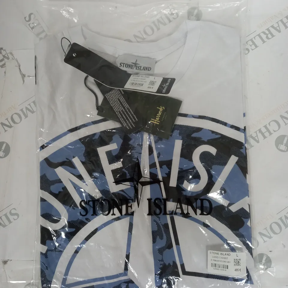 STONE ISLAND LOGO T-SHIRT IN WHITE SIZE L