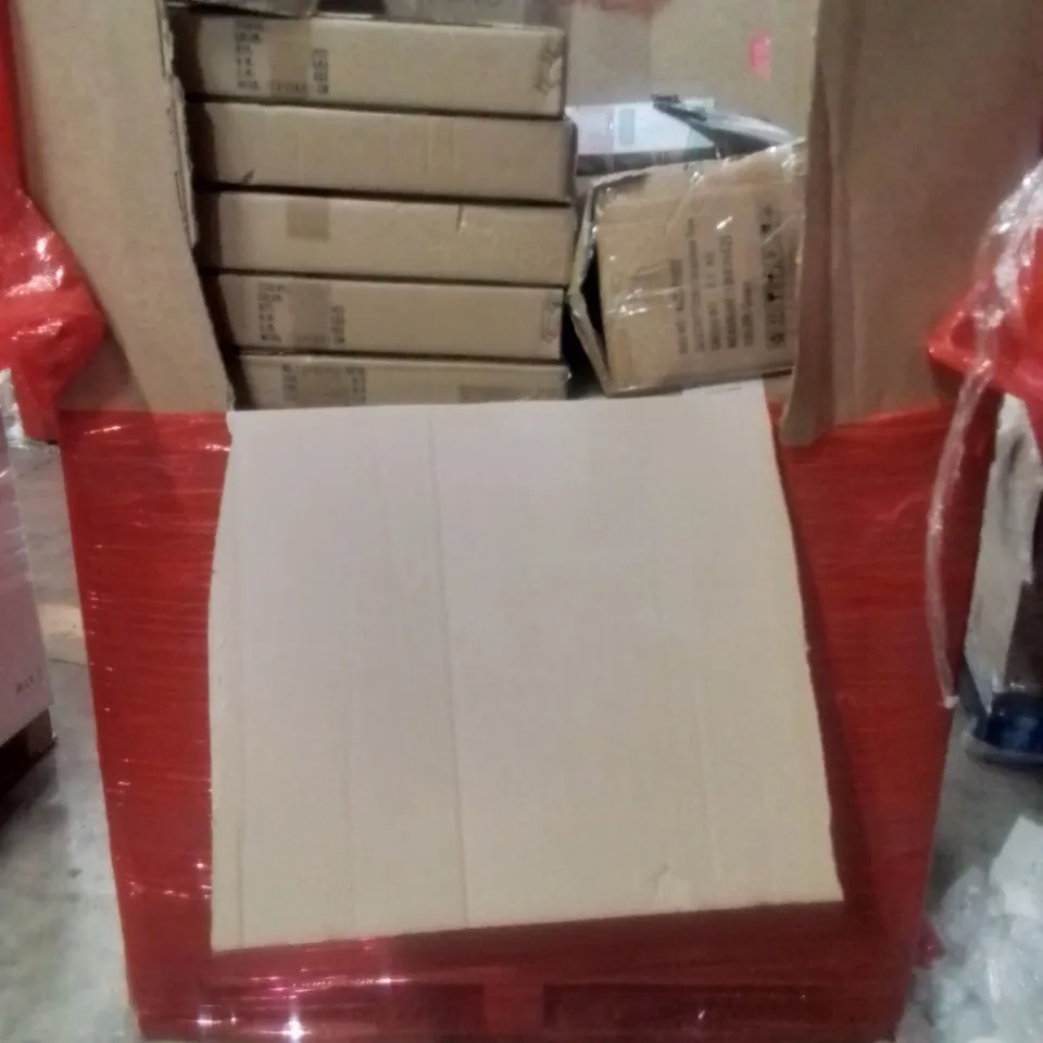 PALLET CONTAINING ASSORTED ITEMS TO INCLUDE: GEAR RACK FOR SLIDING GATE, RETRACTABLE SAFETY GATE, CHANDELIER AND CHRISTMAS TREE ETC...