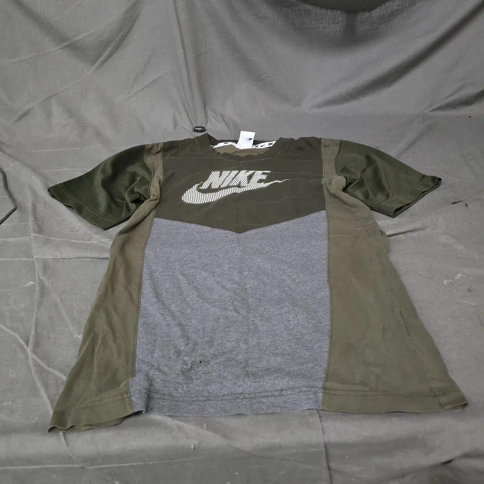 NIKE T-SHIRT COLOUR-BLOCK OLIVE & HEATHER GREY, XS (UK)