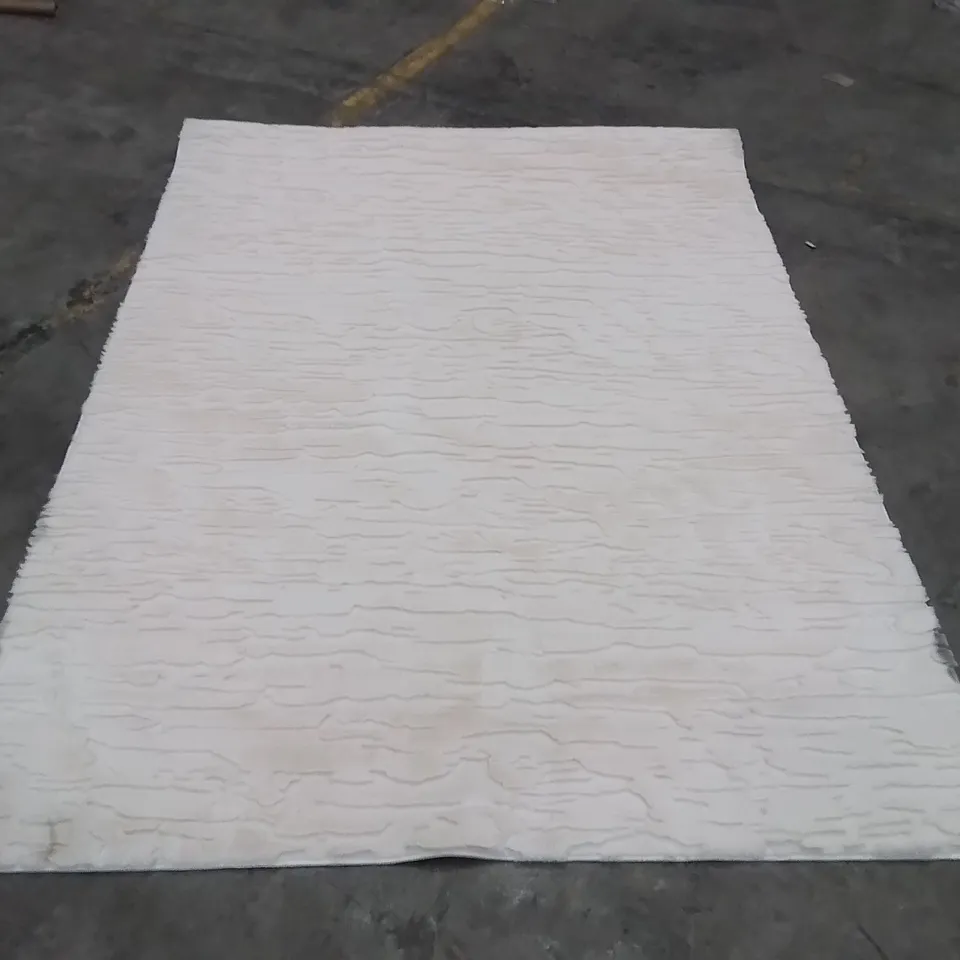 QUALITY DESIGNER AREA RUG - APPROXIMATELY 230X160CM