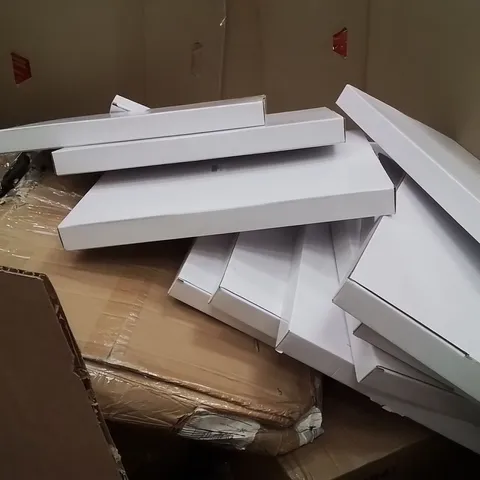 PALLET OF ASSORTED HOUSEHOLD GOODS AND PRODUCTS TO INCLUDE;ARTIFICIAL TREE,PHOTO FRAME