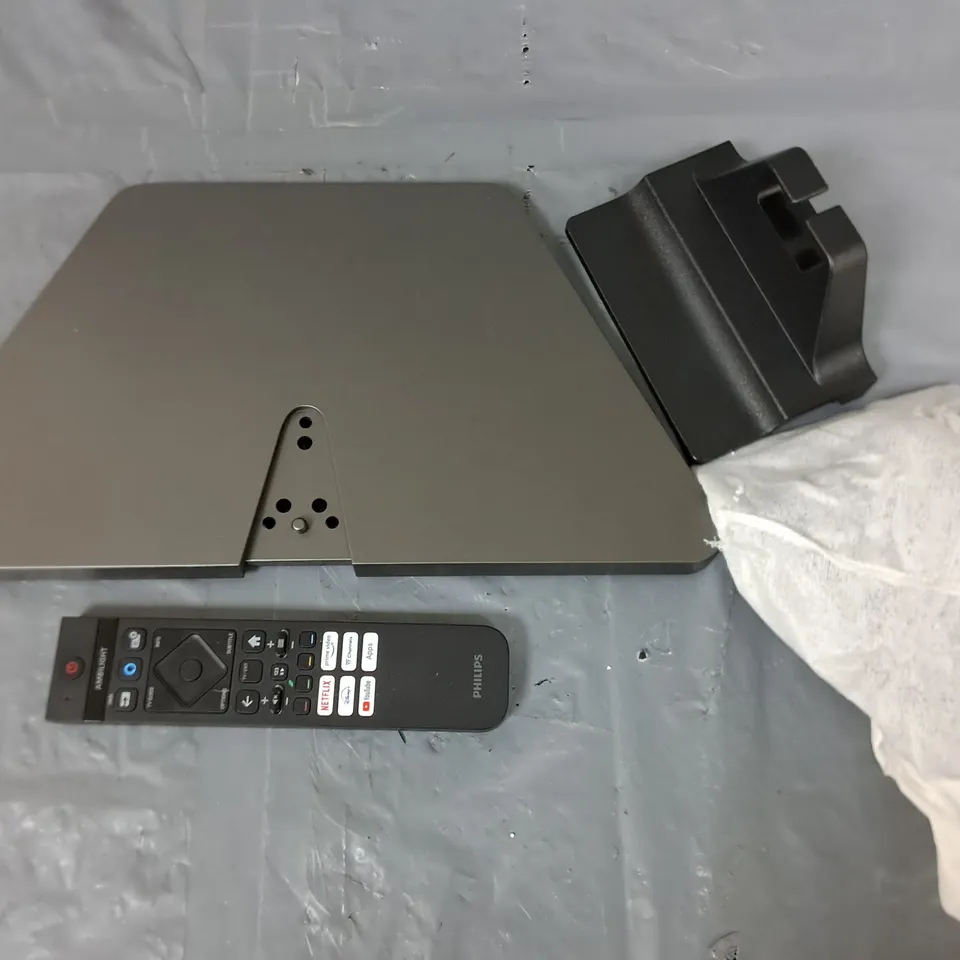 PHILLIPS 43" 4K UHD LED SMART TV WITH AMBILIGHT