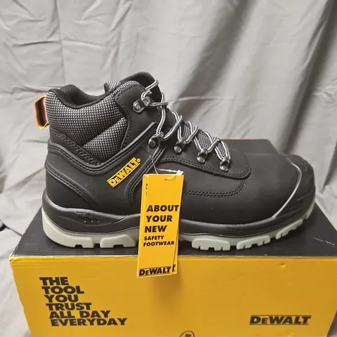 BOXED DEWALT LASER BLACK SAFETY BOOTS – UK 8 (EU 42) – STEEL TOE & PLATE