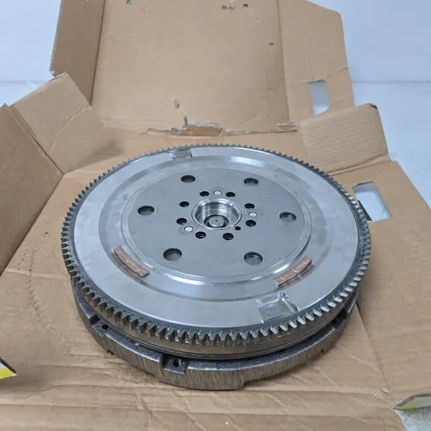 BOXED SCHAEFFLER VEHICLE DUAL-MASS FLYWHEEL - MODEL UNSPECIFIED