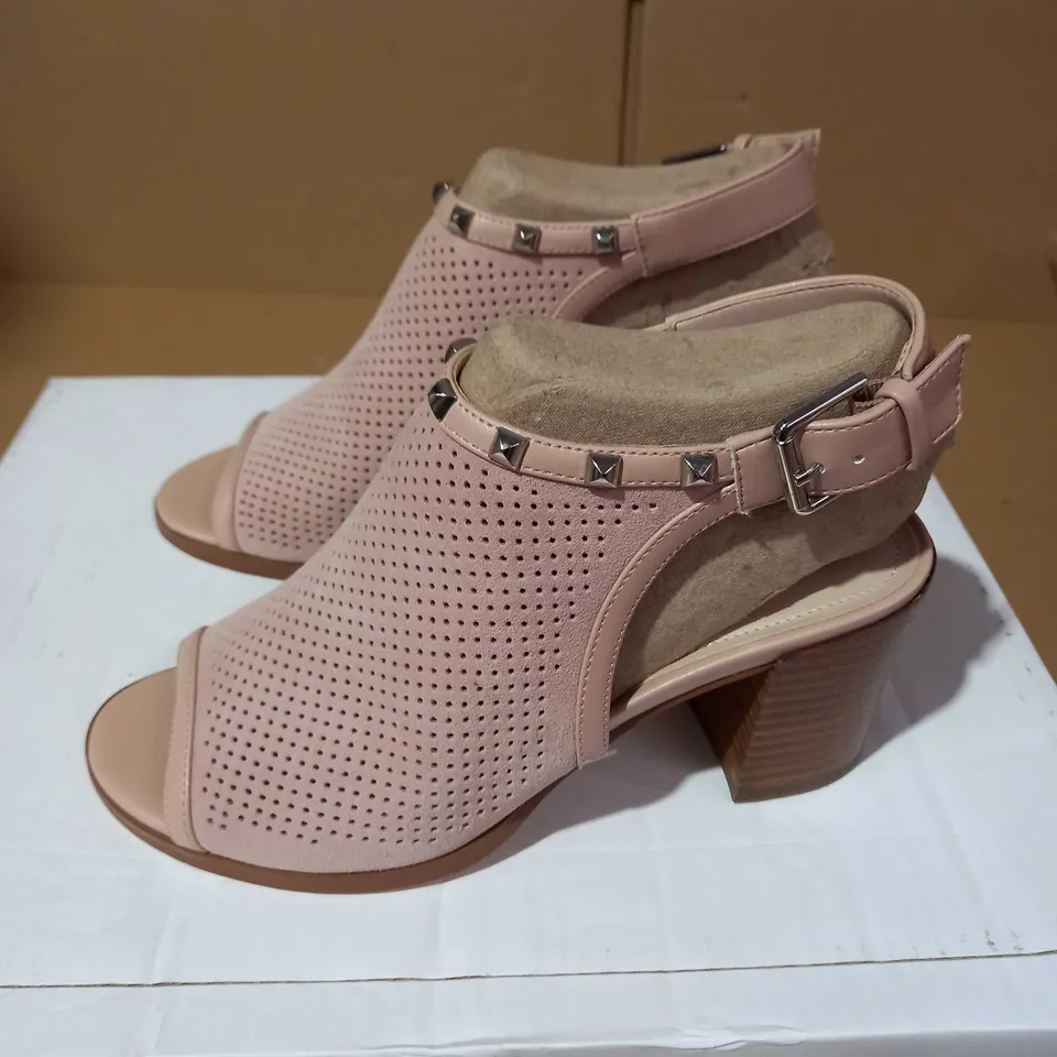 MARC FISHER PARSO PEEP SANDAL BLUSH SIZE 6.5