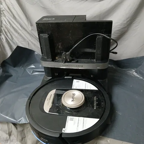 SHARK POWERDETECT 2-IN-1 ROBOT VACUUM WITH DOCKING STATION - DAMAGE TO CASING