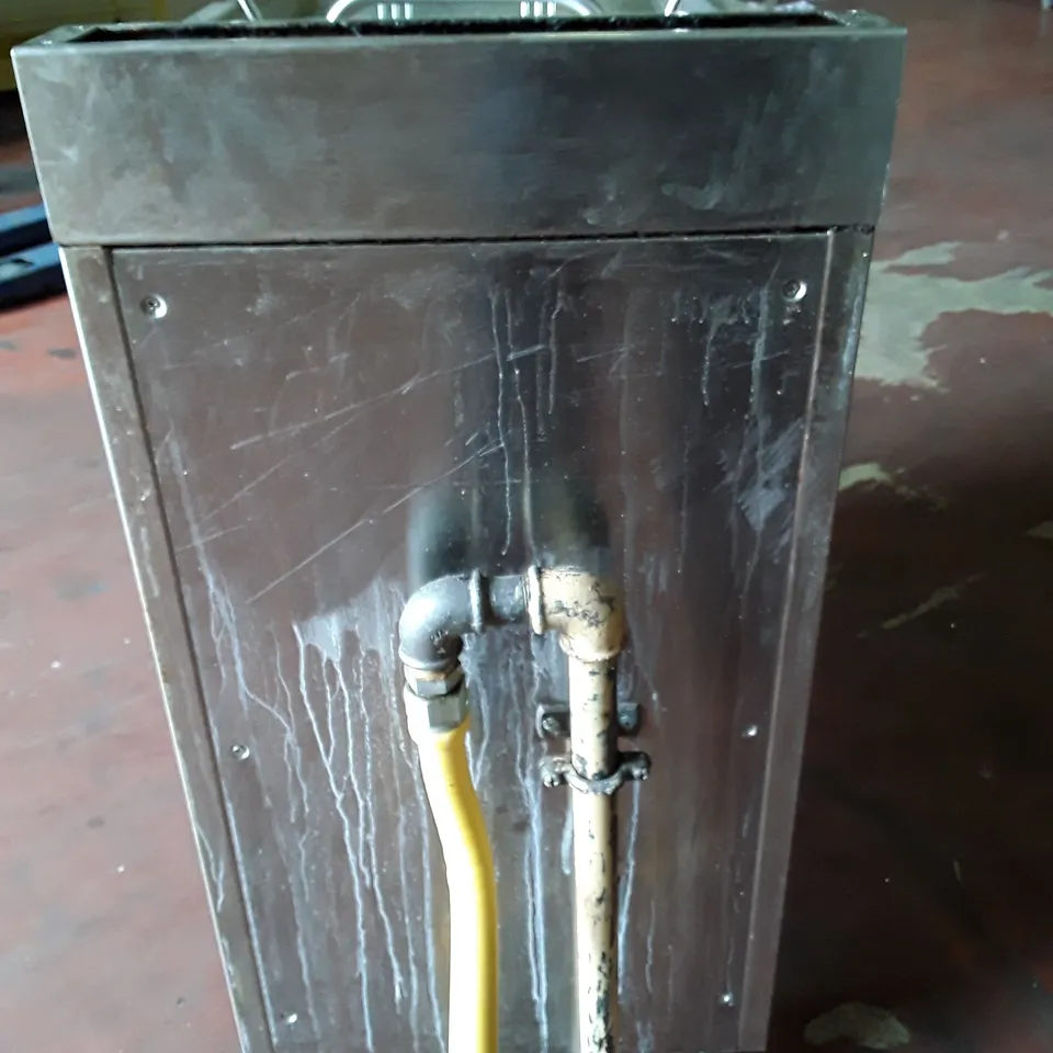 BARON WHEELED CATERING DEEP FAT FRYER 