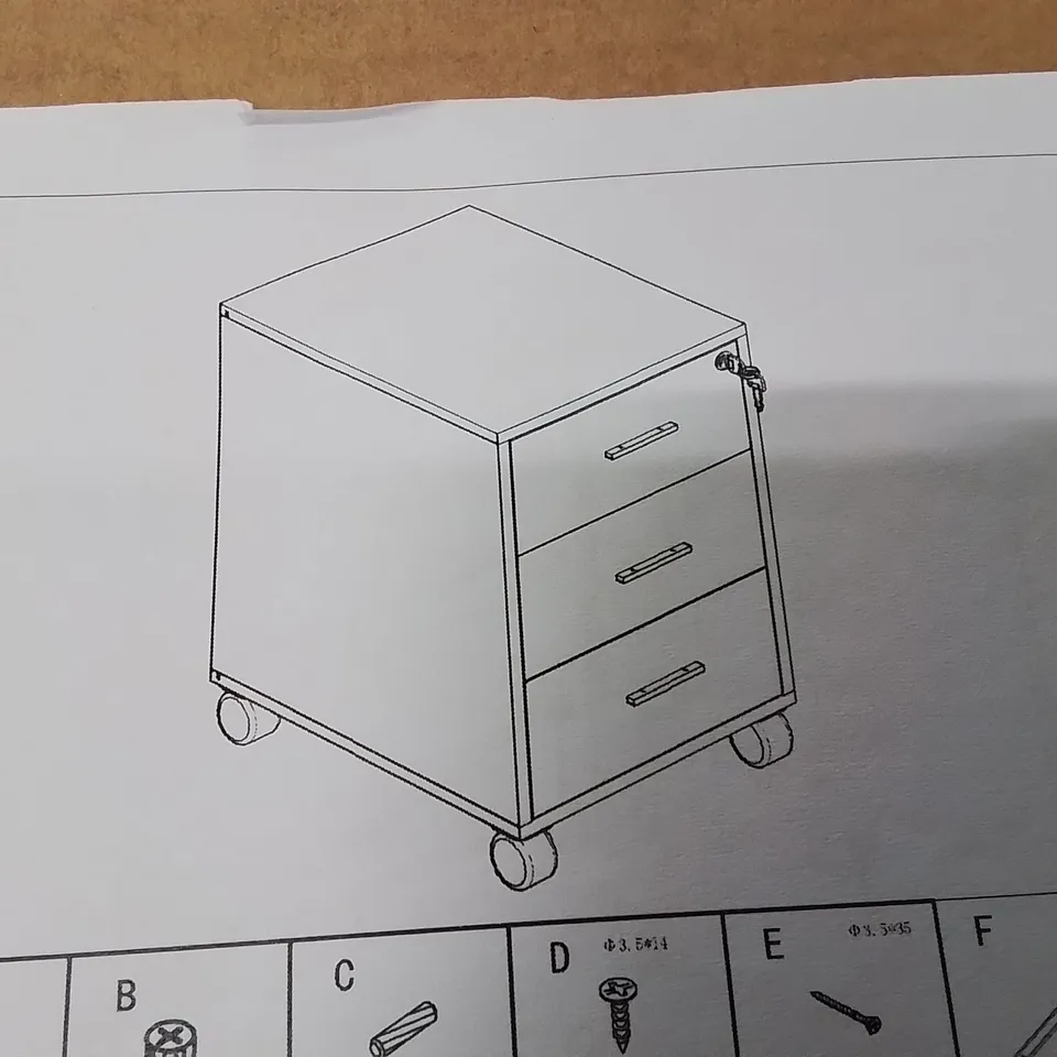 BOXED 3 DRAWER CHEST