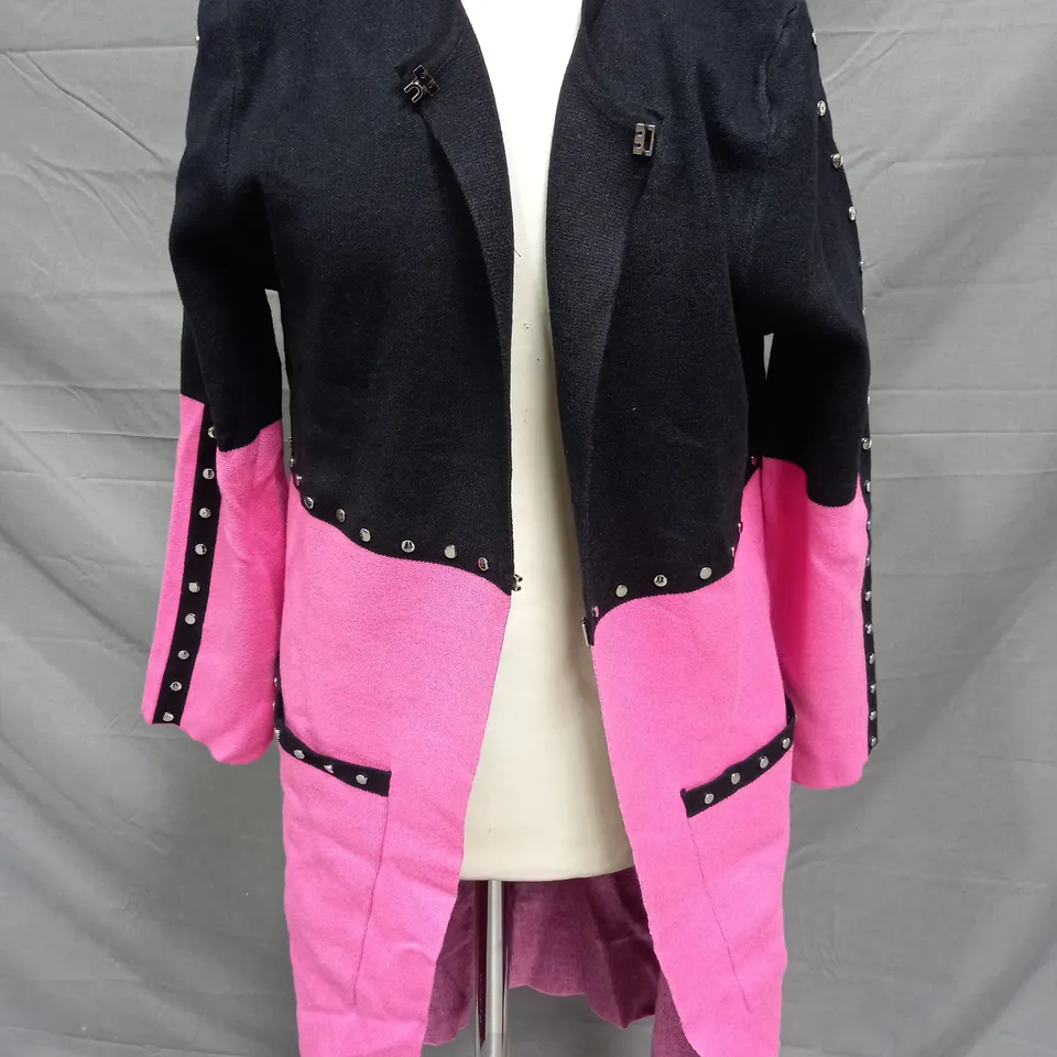 FRANK USHER CARDIGAN COAT IN BLACK/PINK SIZE S/M